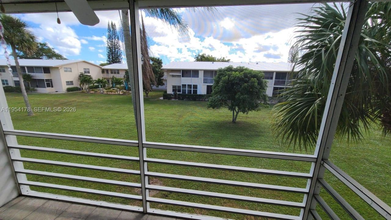 135 Coventry F, Unit 135, West Palm Beach, FL 33417 Photo