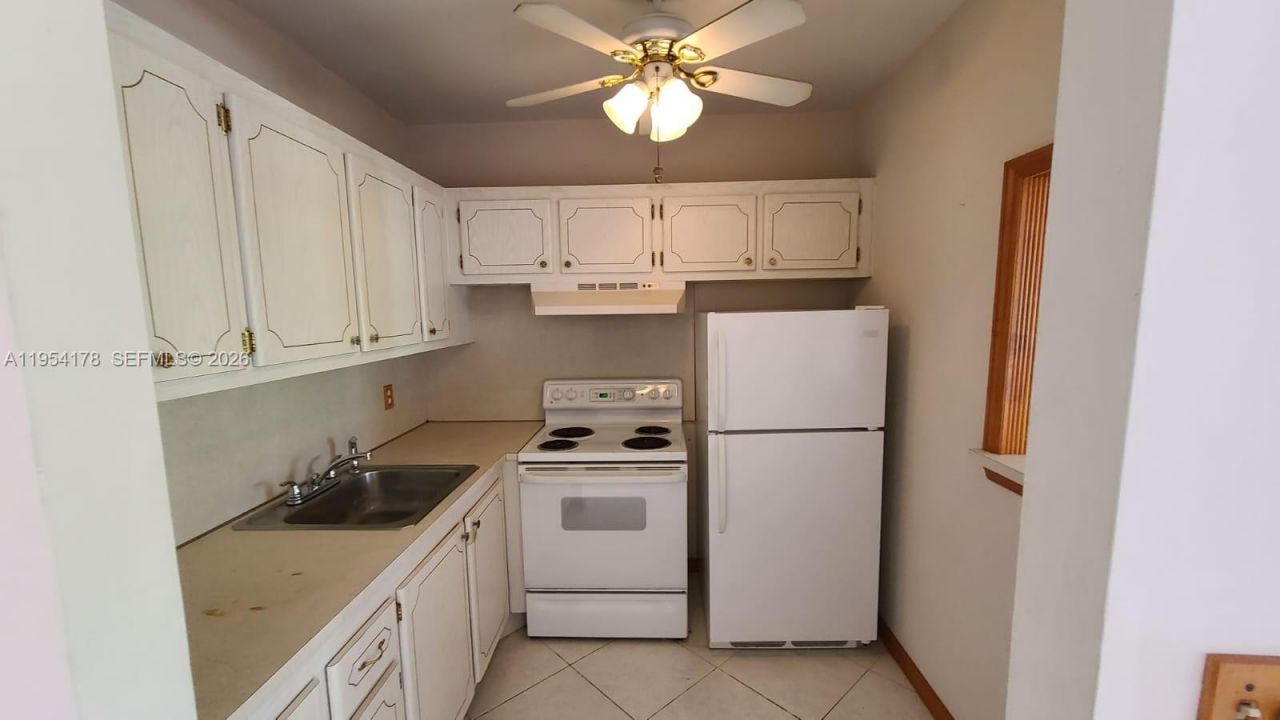 135 Coventry F, Unit 135, West Palm Beach, FL 33417 Photo