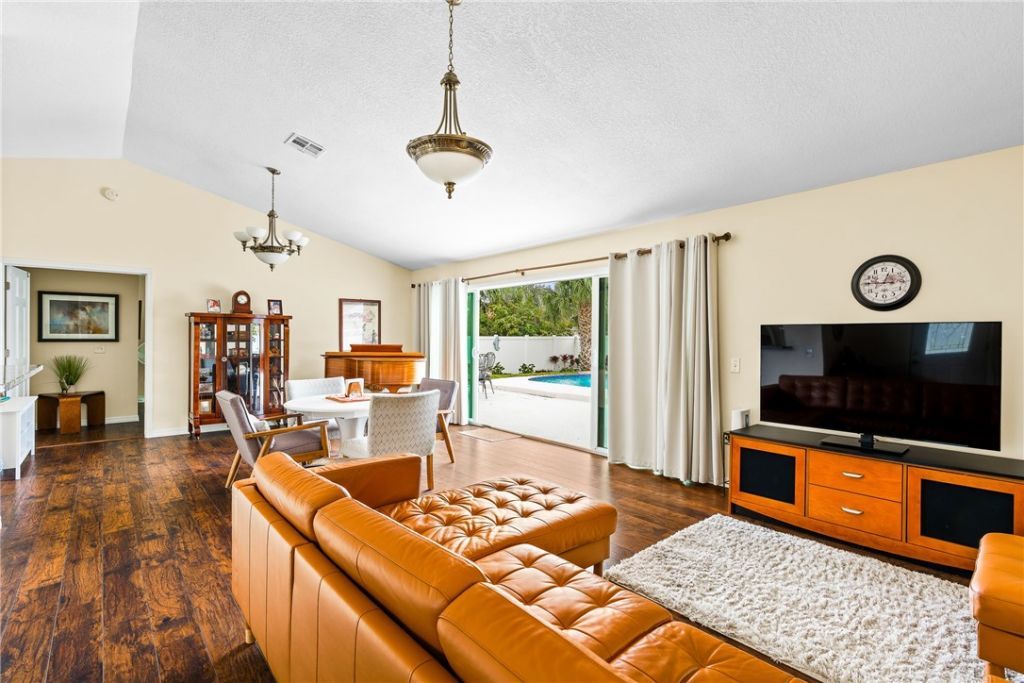 455 Biscayne Lane, Sebastian, FL 32958 Photo