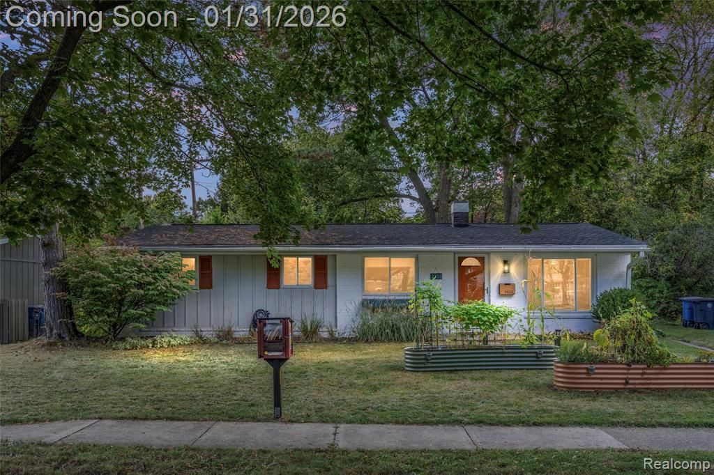 2711 Canterbury Road, Ann Arbor, MI 48104 Main Photo