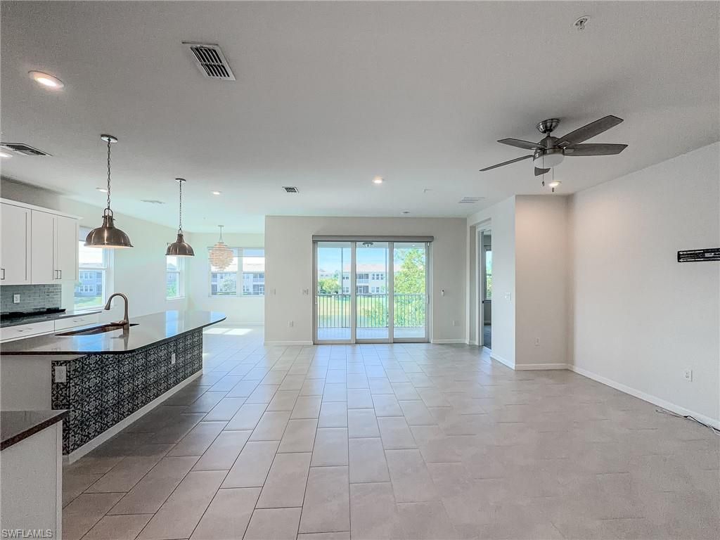 4721 Arboretum Cir, Unit 201, Naples, FL 34112 Photo