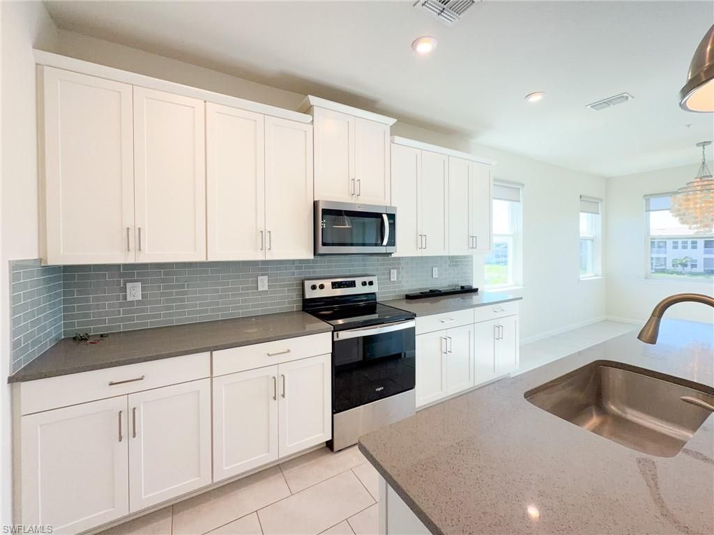 4721 Arboretum Cir, Unit 201, Naples, FL 34112 Photo