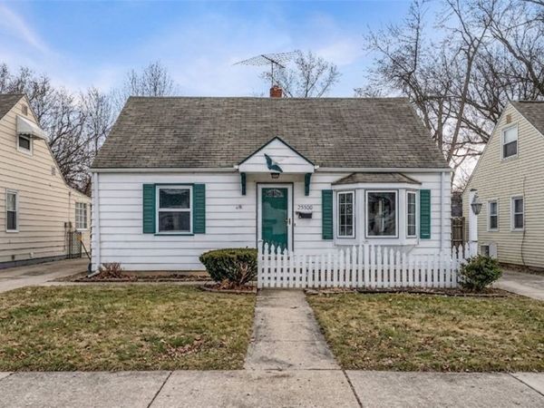 25500 Briardale Avenue, Euclid, OH 44132