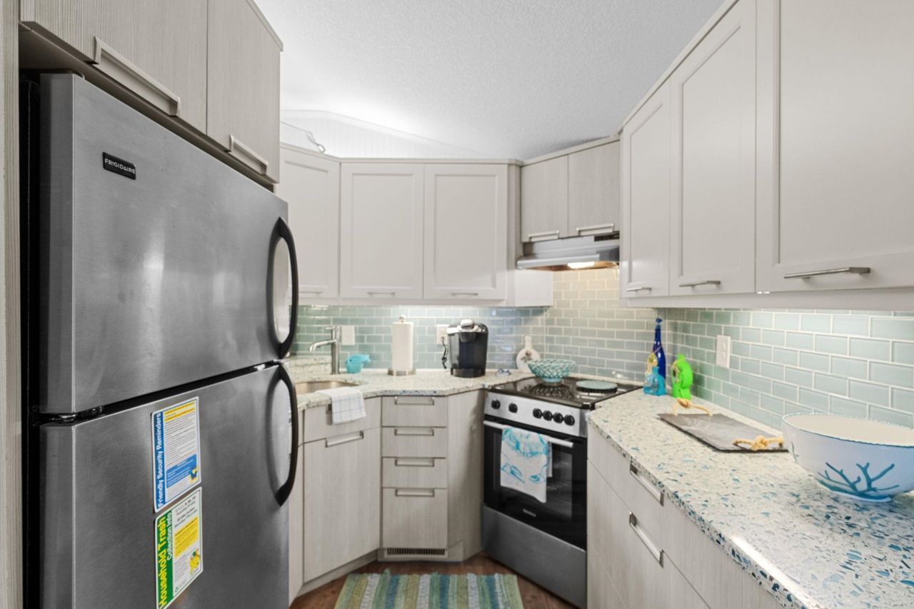 6001 - 1040 S Kings Hwy. Photo 15