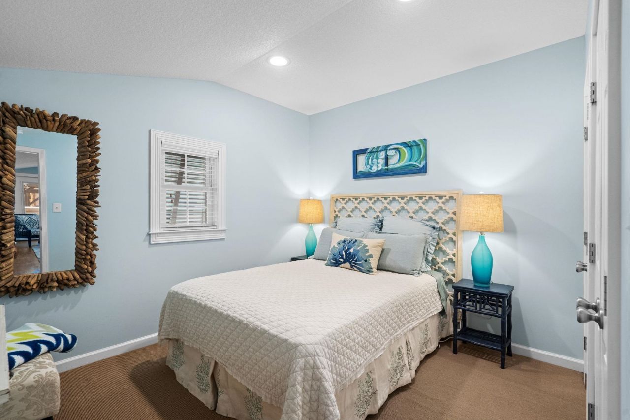 6001 - 1040 S Kings Hwy. Photo 19