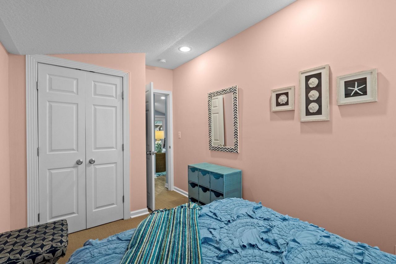 6001 - 1040 S Kings Hwy. Photo 22