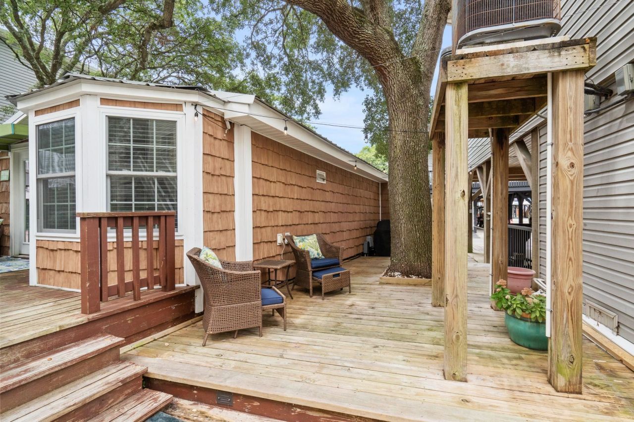 6001 - 1040 S Kings Hwy. Photo 26