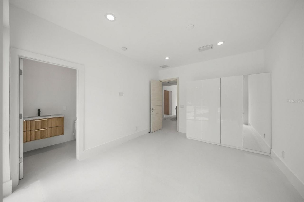 3500 Bay Shore Road, Sarasota, FL 34234 Photo