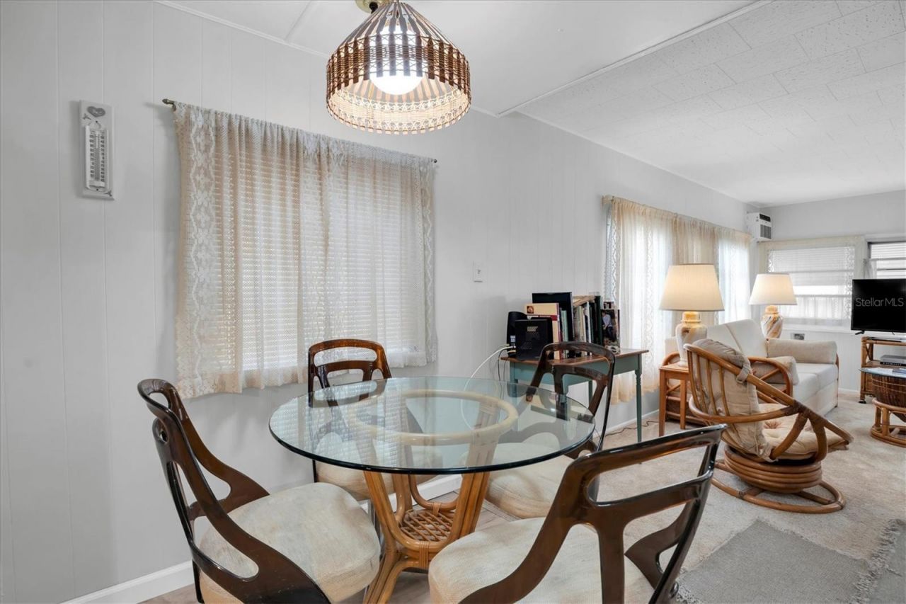 7801 34th Avenue N, Unit 70, Saint Petersburg, FL 33710 Photo