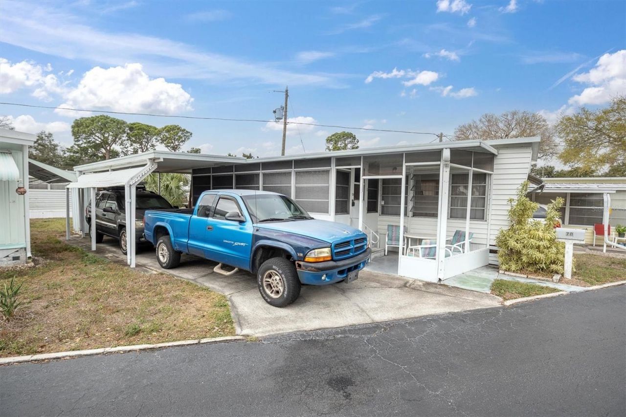 7801 34th Avenue N, Unit 70, Saint Petersburg, FL 33710 Photo