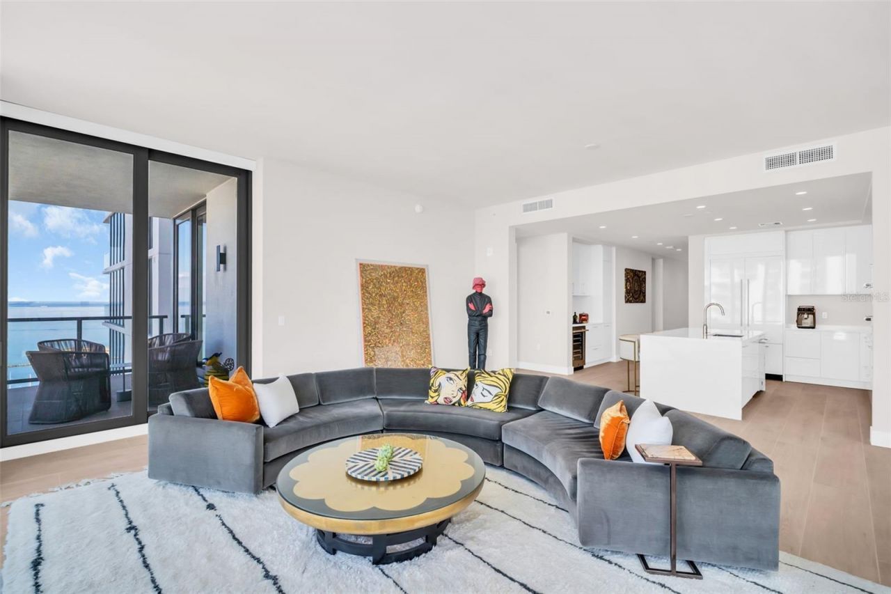 301 1st Street S, Unit 3104, Saint Petersburg, FL 33701 Photo