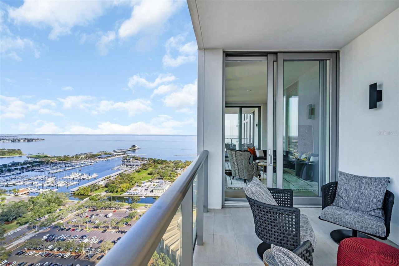 301 1st Street S, Unit 3104, Saint Petersburg, FL 33701 Photo