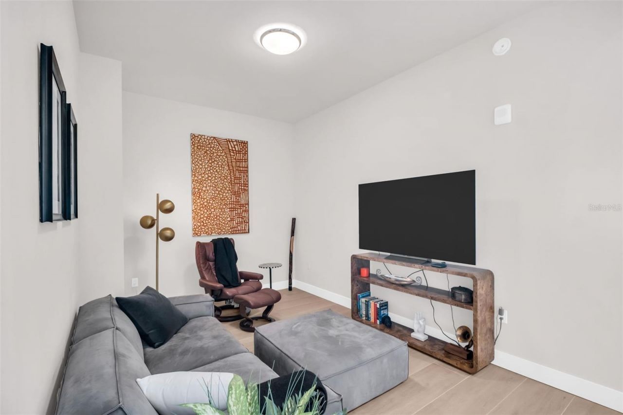 301 1st Street S, Unit 3104, Saint Petersburg, FL 33701 Photo