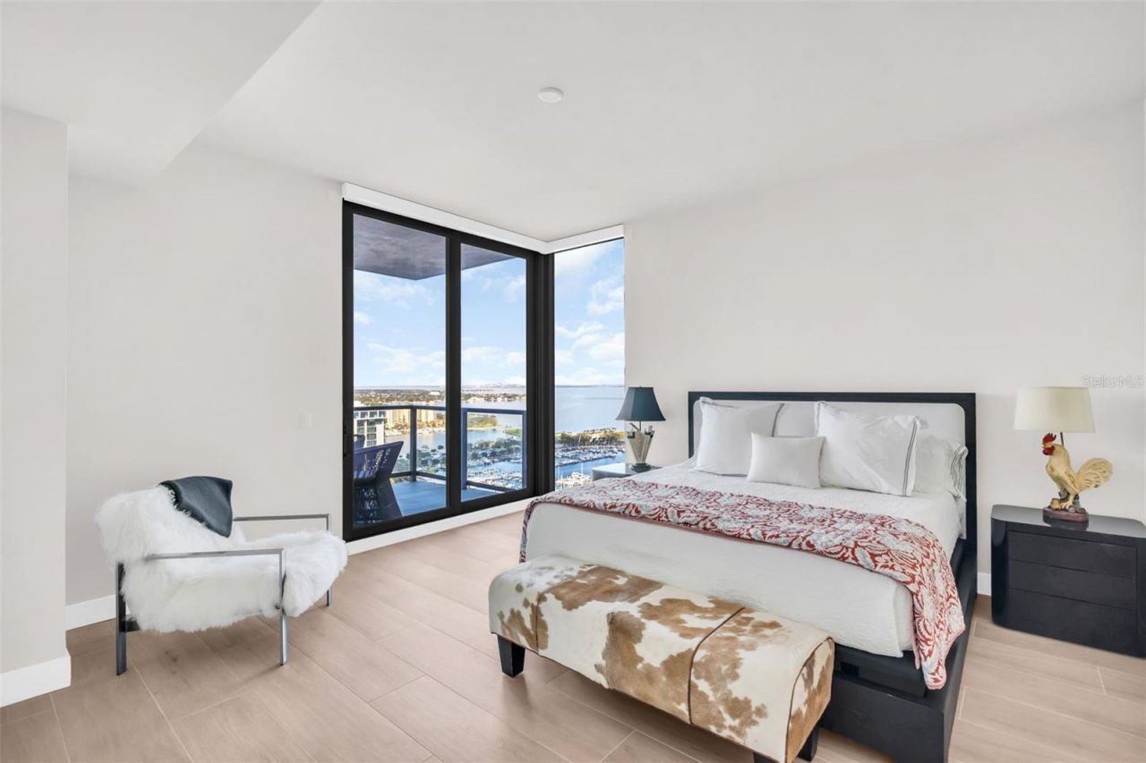 301 1st Street S, Unit 3104, Saint Petersburg, FL 33701 Photo