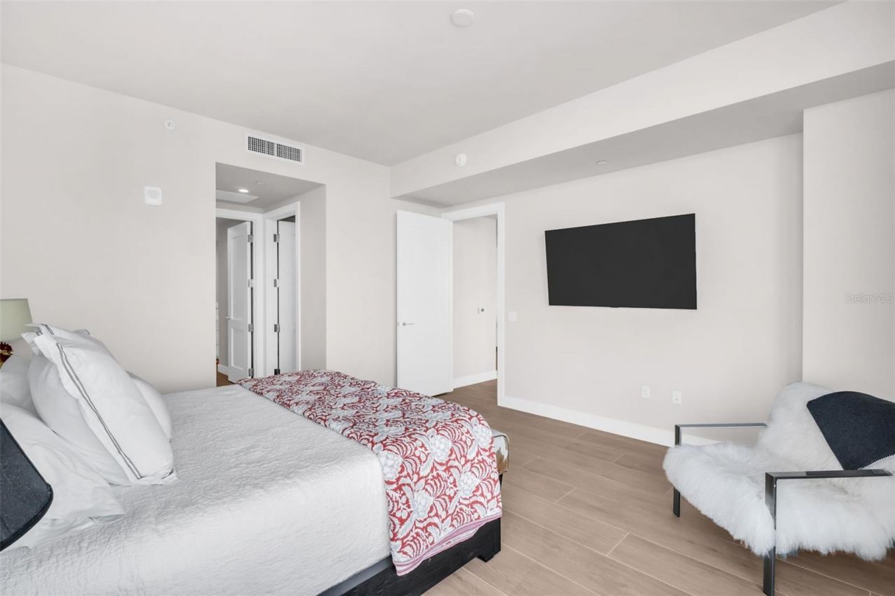 301 1st Street S, Unit 3104, Saint Petersburg, FL 33701 Photo