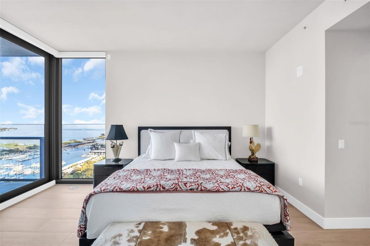 301 1st Street S, Unit 3104, Saint Petersburg, FL 33701 Photo