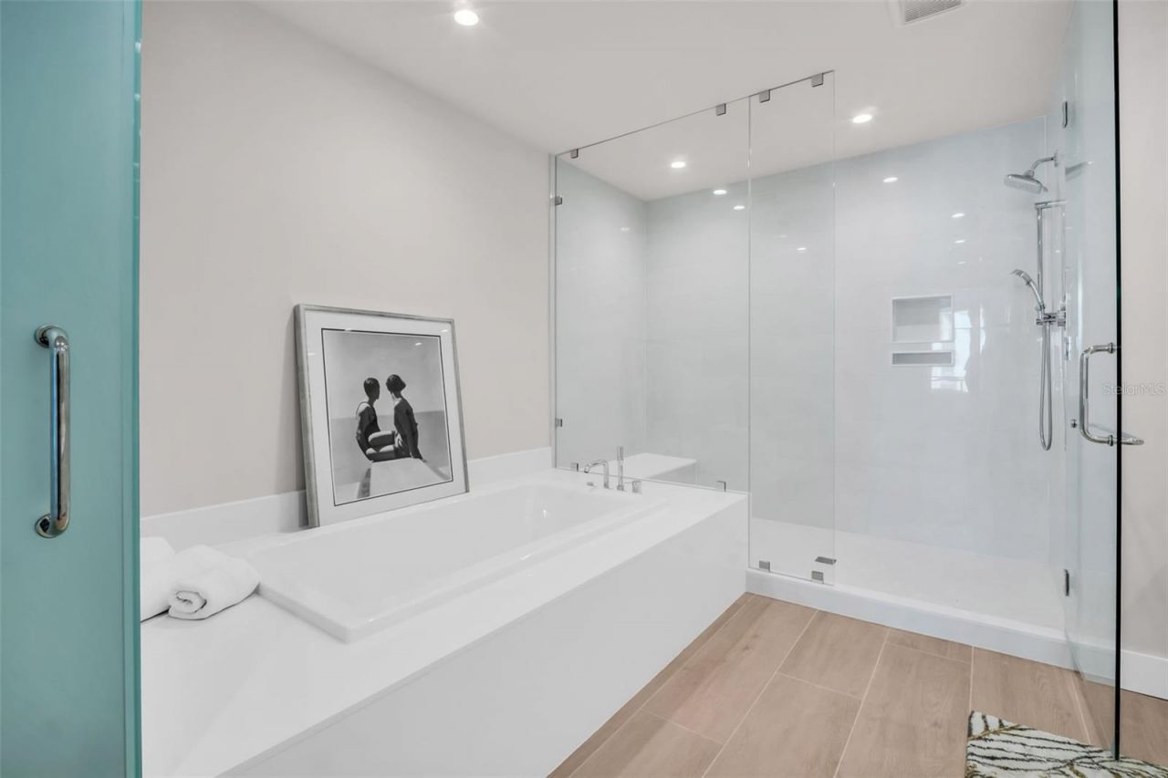 301 1st Street S, Unit 3104, Saint Petersburg, FL 33701 Photo