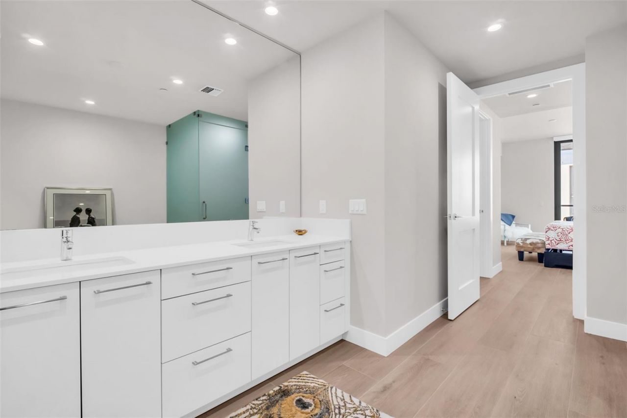 301 1st Street S, Unit 3104, Saint Petersburg, FL 33701 Photo