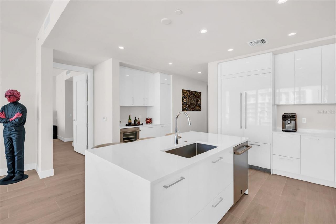 301 1st Street S, Unit 3104, Saint Petersburg, FL 33701 Photo