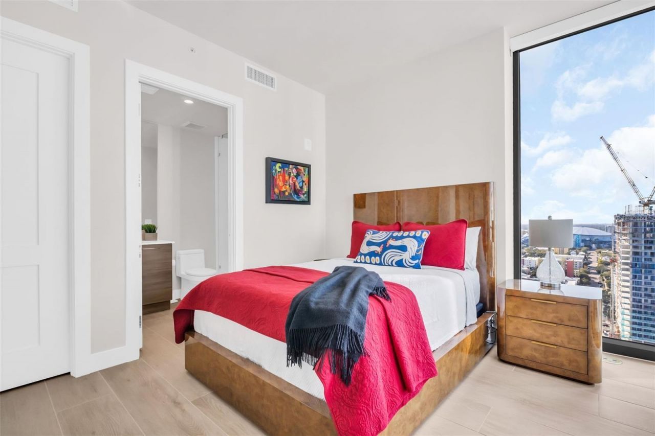 301 1st Street S, Unit 3104, Saint Petersburg, FL 33701 Photo