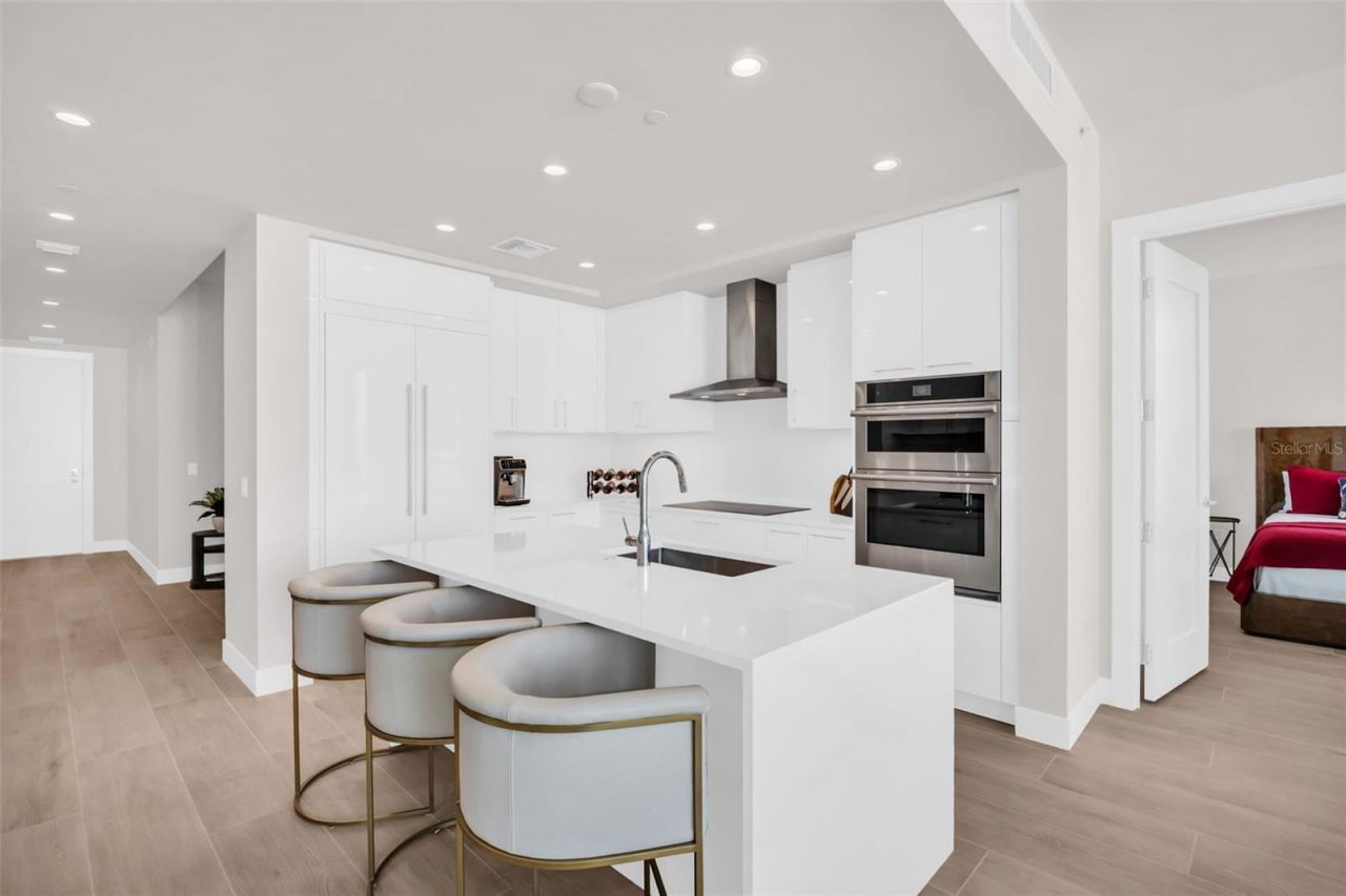 301 1st Street S, Unit 3104, Saint Petersburg, FL 33701 Photo