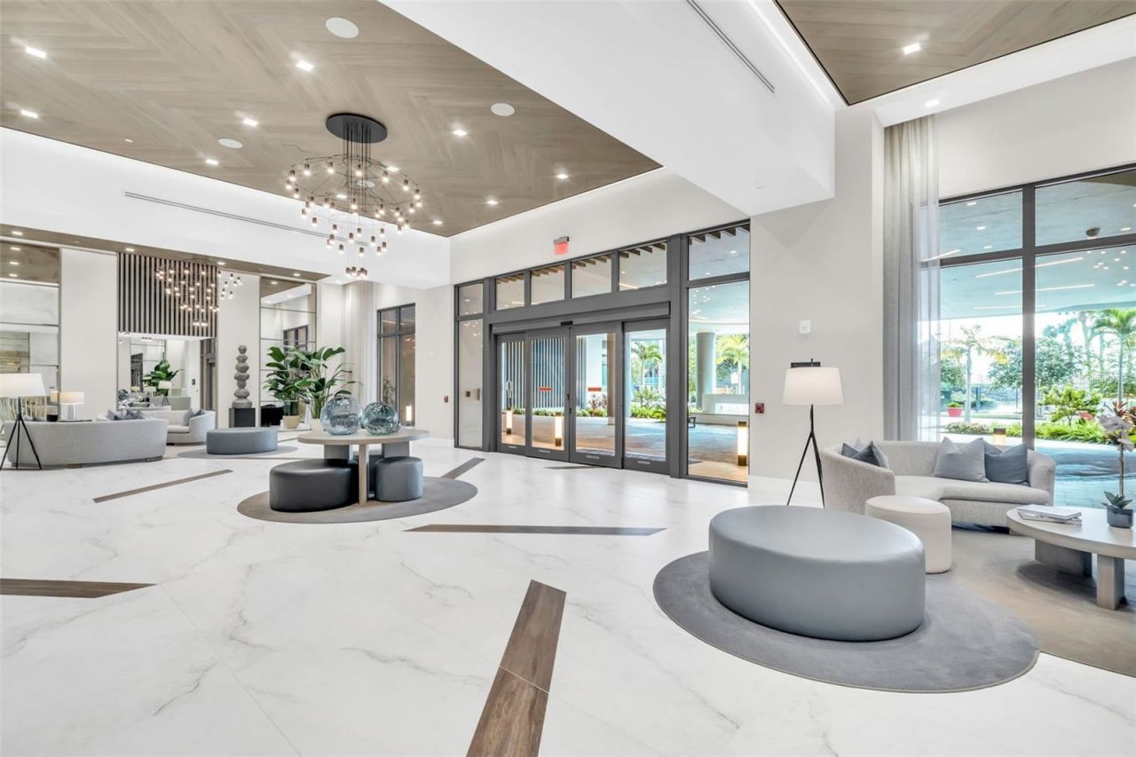 301 1st Street S, Unit 3104, Saint Petersburg, FL 33701 Photo