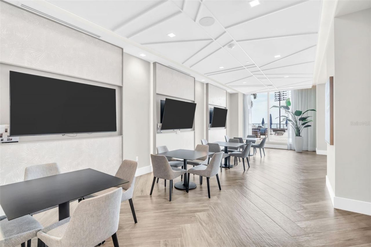 301 1st Street S, Unit 3104, Saint Petersburg, FL 33701 Photo