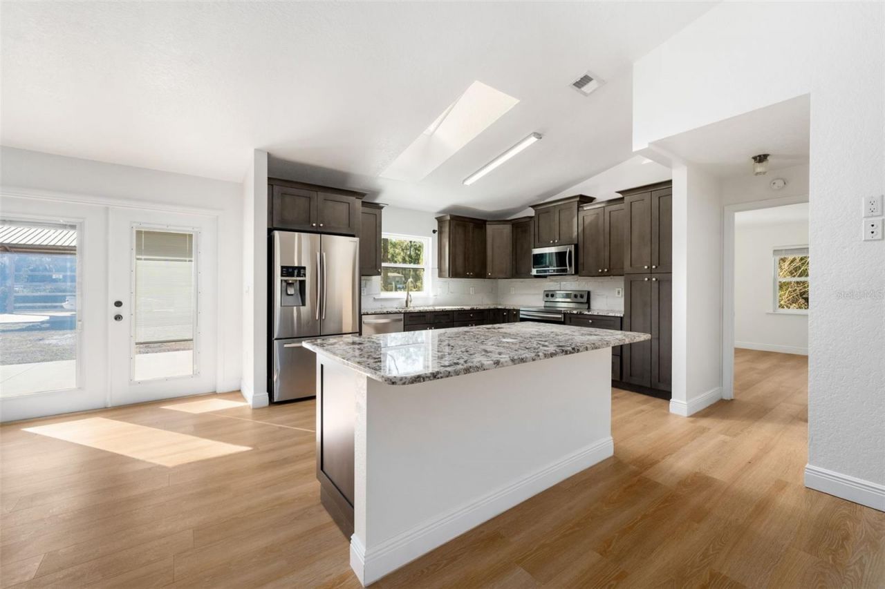 4242 NE 138th Place, Anthony, FL 32617 Photo