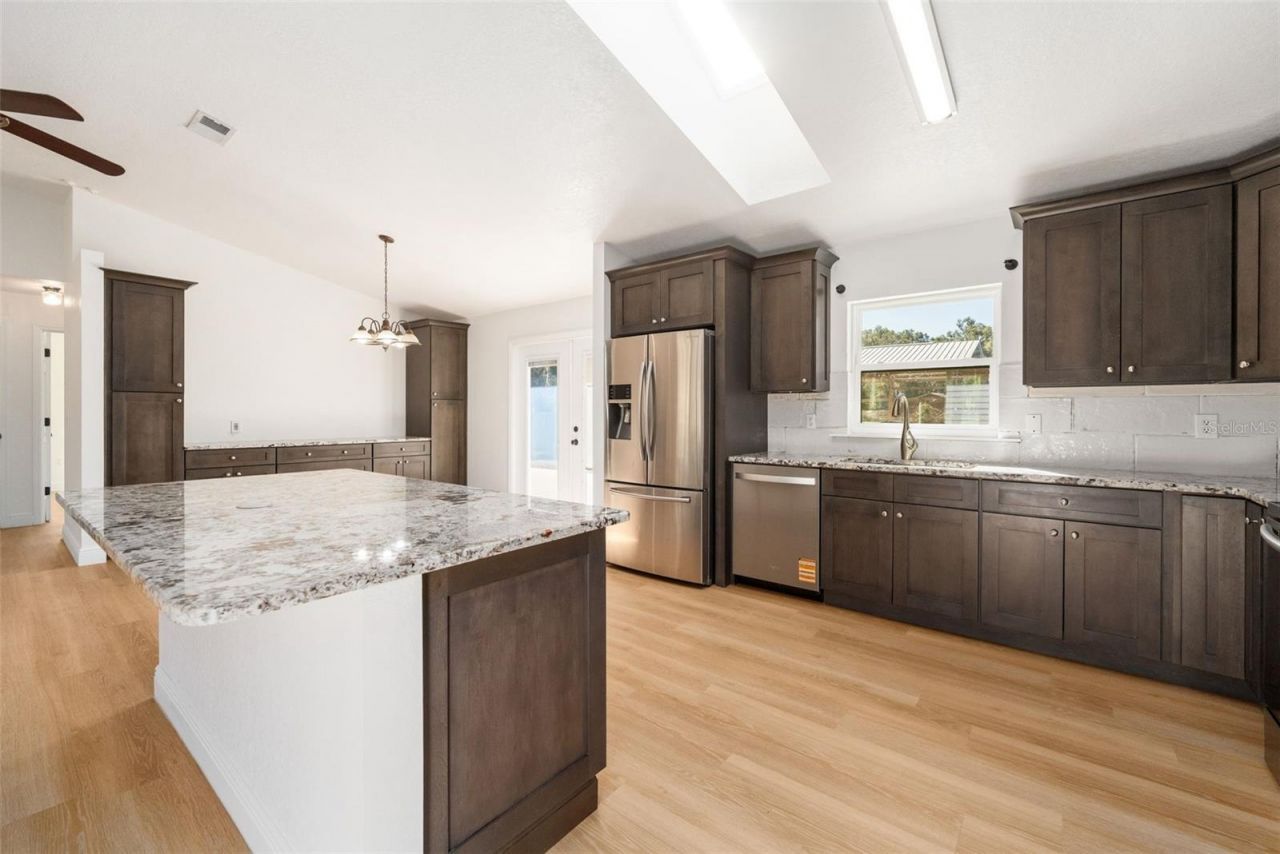 4242 NE 138th Place, Anthony, FL 32617 Photo