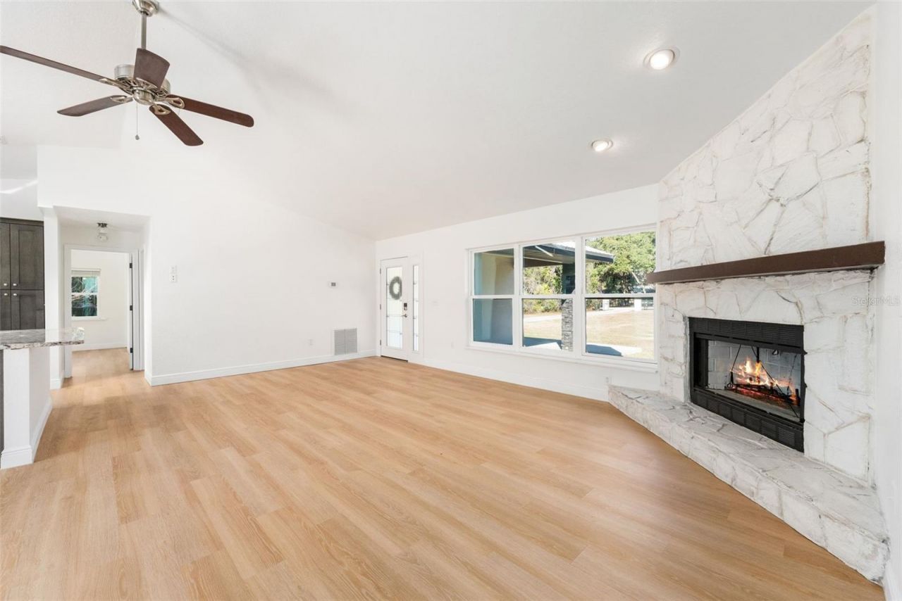 4242 NE 138th Place, Anthony, FL 32617 Photo