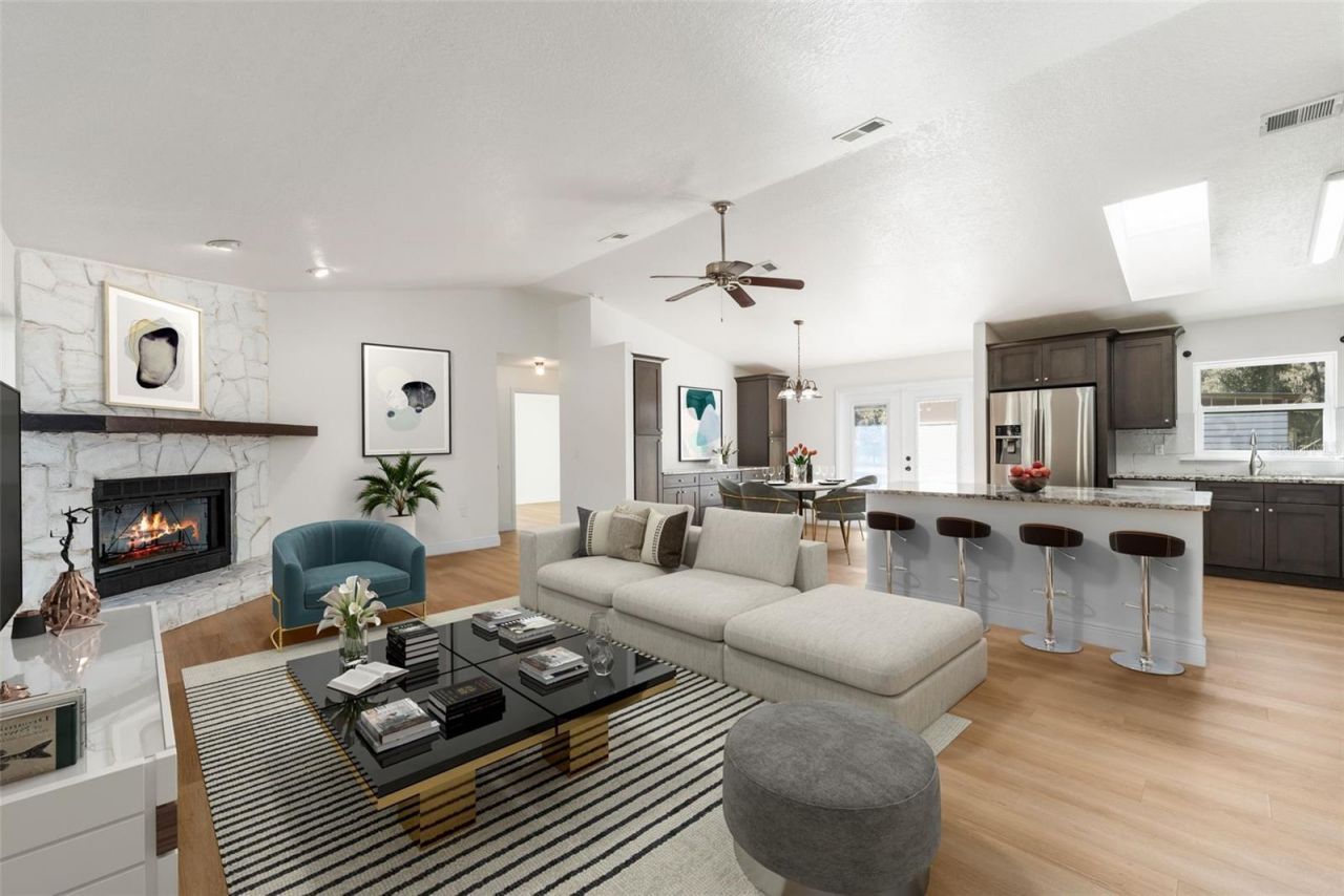 4242 NE 138th Place, Anthony, FL 32617 Photo