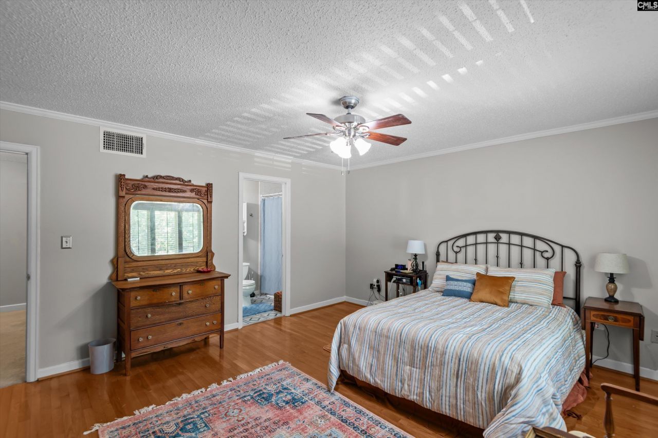 412 Tamarack Drive  Photo 16