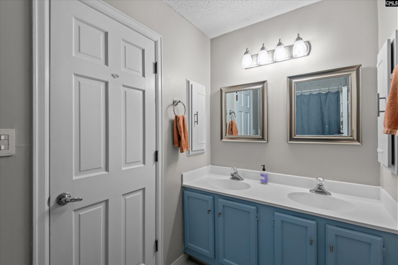 412 Tamarack Drive  Photo 18