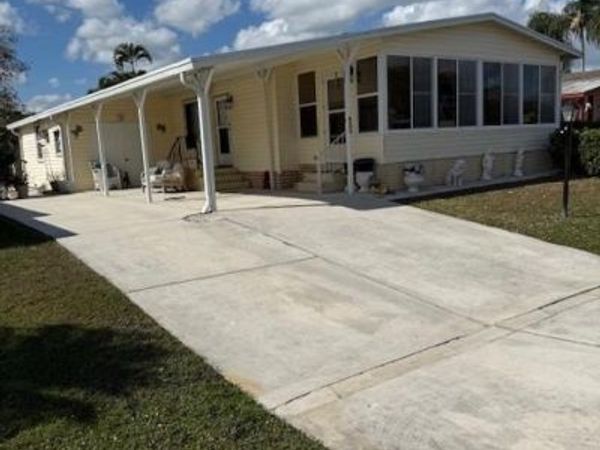 8203 E Bitterbush Lane, Port St Lucie, FL 34952