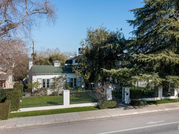 2600 21st Street, Bakersfield, CA 93301