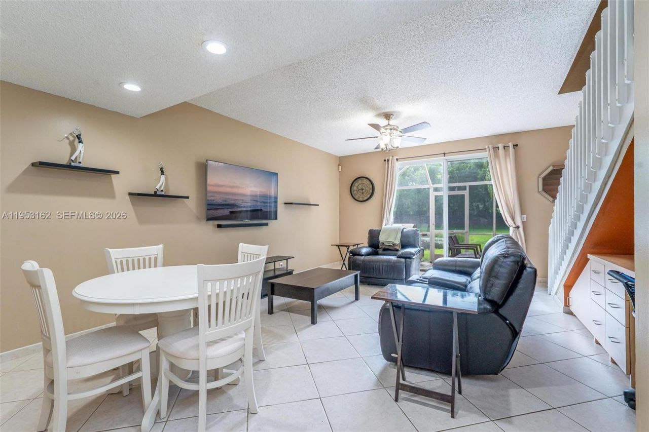 1528 Veracruz Ln , Unit 4-3, Weston, FL 33327 Photo