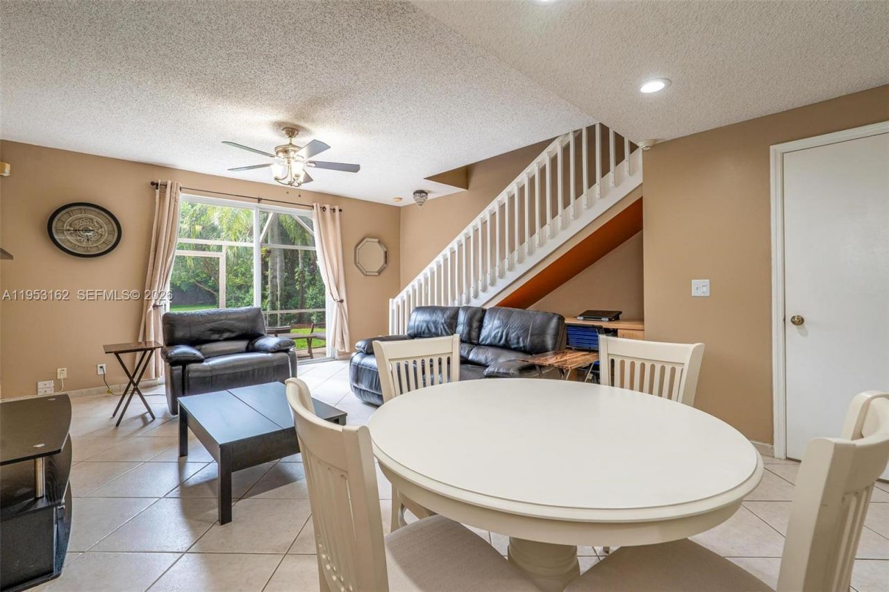 1528 Veracruz Ln , Unit 4-3, Weston, FL 33327 Photo