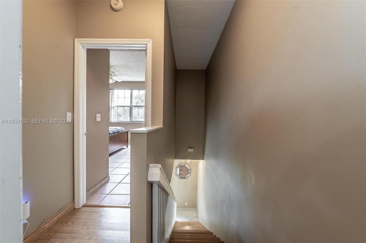 1528 Veracruz Ln , Unit 4-3, Weston, FL 33327 Photo