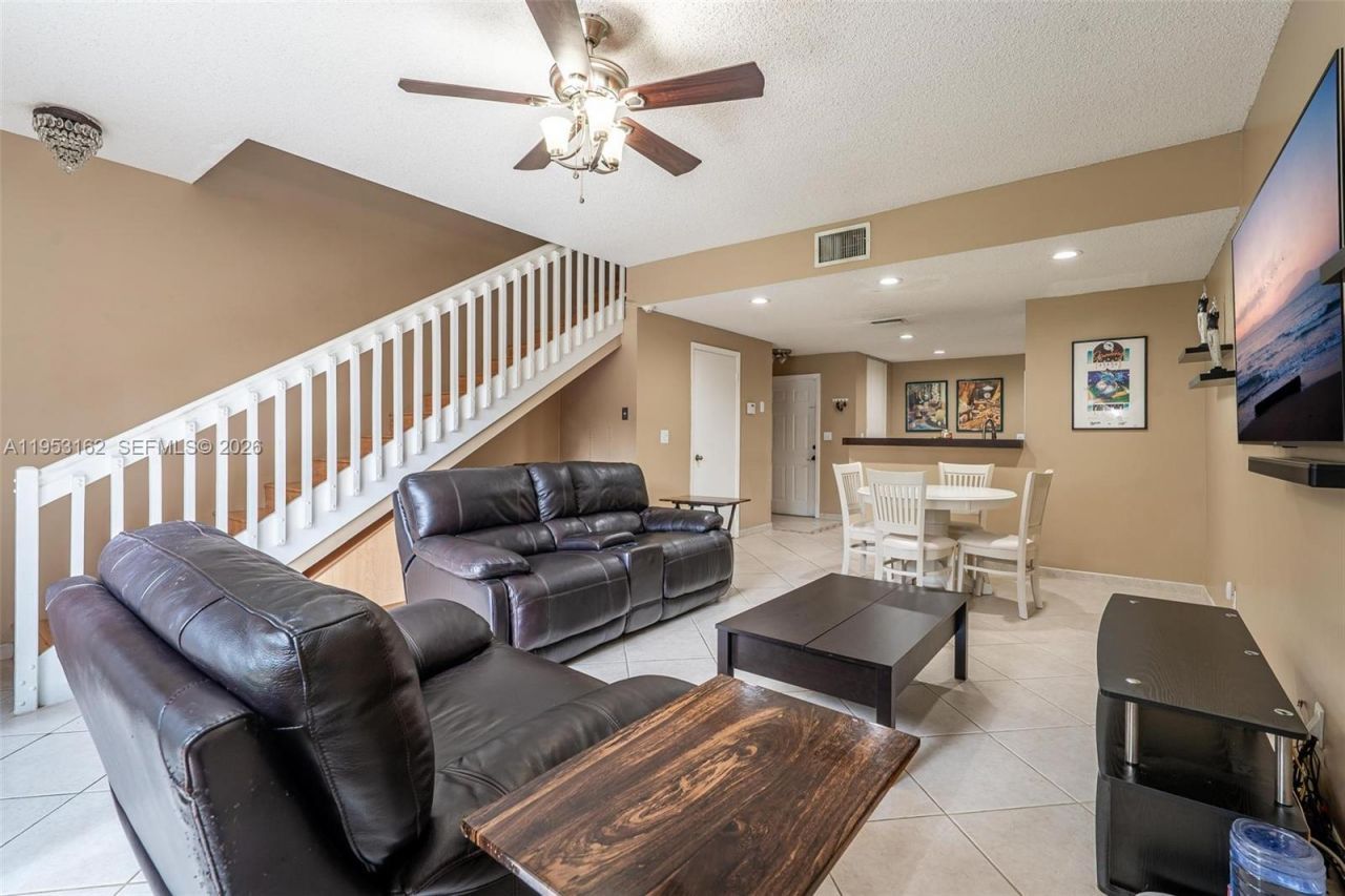 1528 Veracruz Ln , Unit 4-3, Weston, FL 33327 Photo