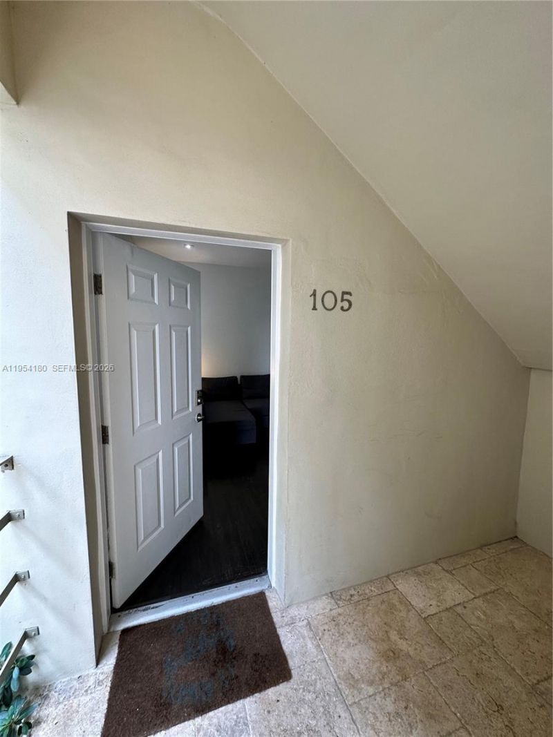 1330 Drexel Ave, Unit 105, Miami Beach, FL 33139 Photo