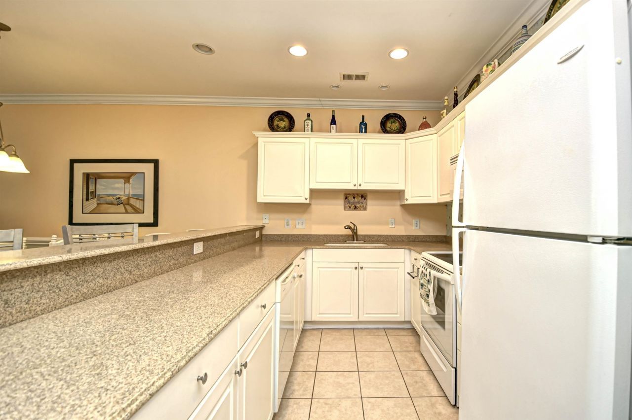 1000 Ray Costin Way Photo 14