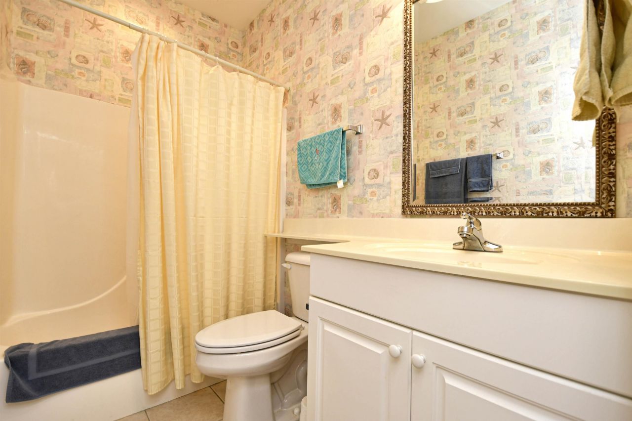 1000 Ray Costin Way Photo 24