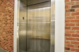 1000 Ray Costin Way photo 4