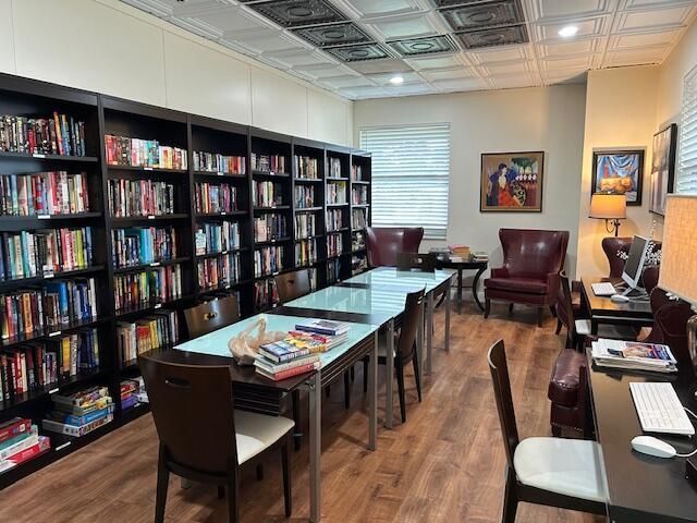 225 Lake Meryl Drive, West Palm Beach, FL 33411 Photo