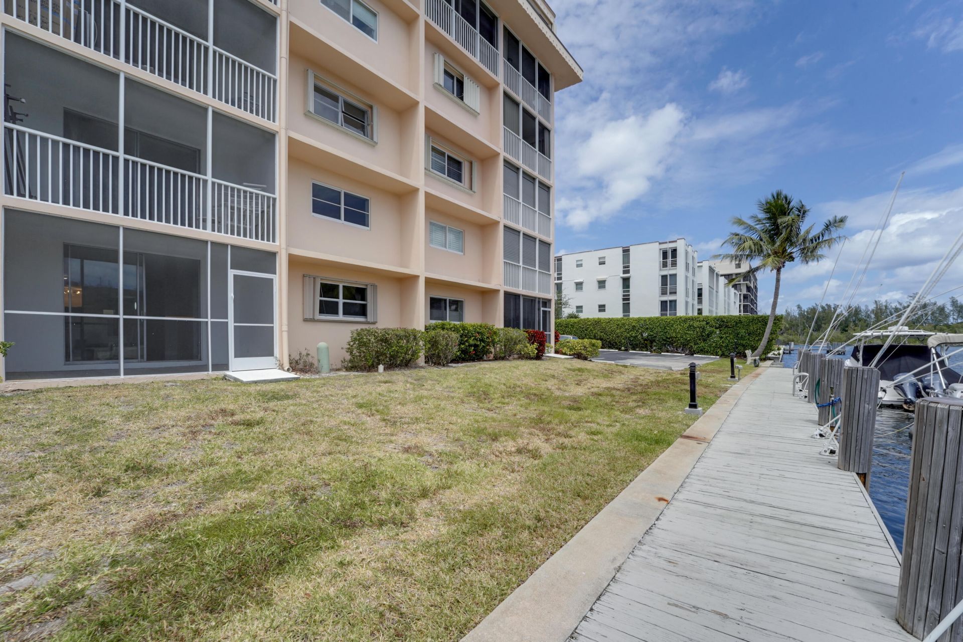 750 NE Spanish River Boulevard, Unit 1020, Boca Raton, FL 33431 Photo