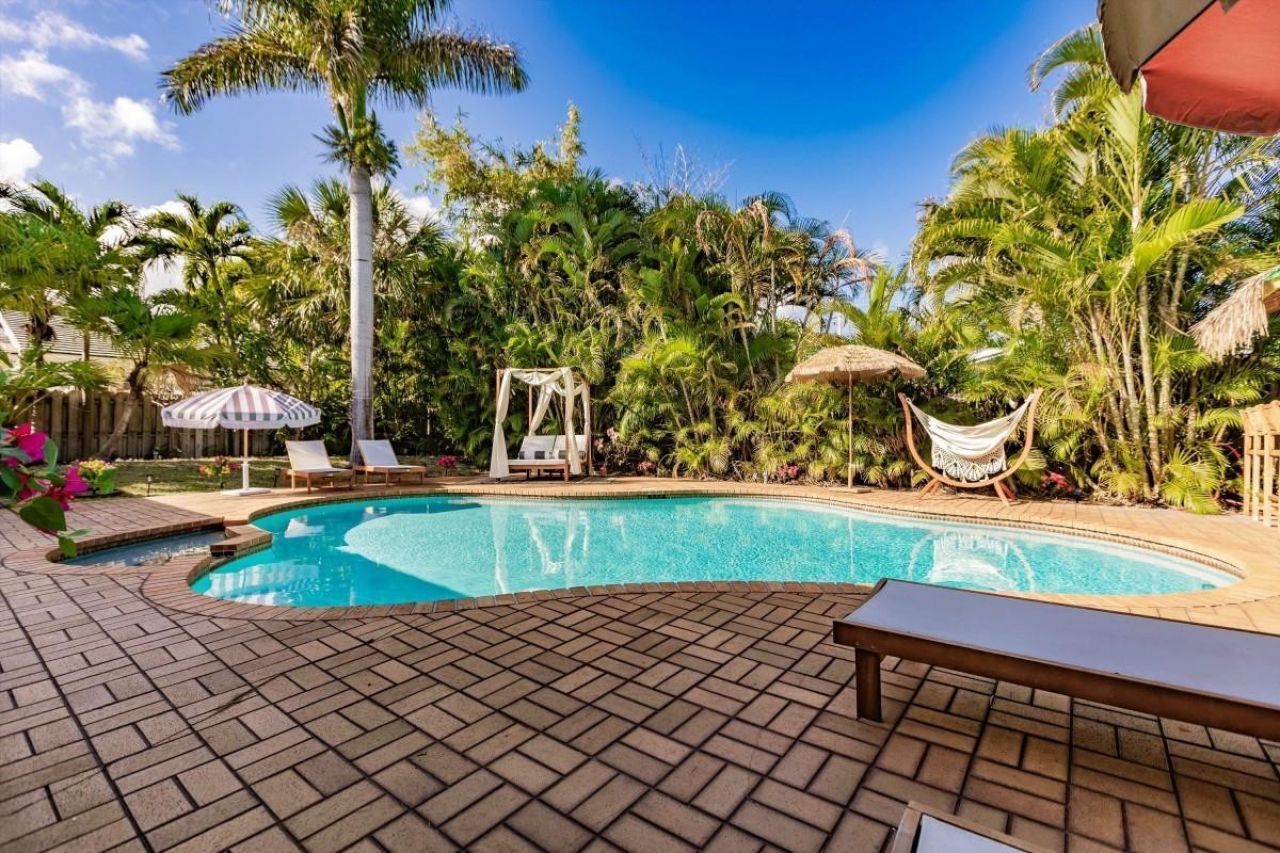 245 N Tradewinds Avenue, Lauderdale by the Sea, FL 33308 Photo