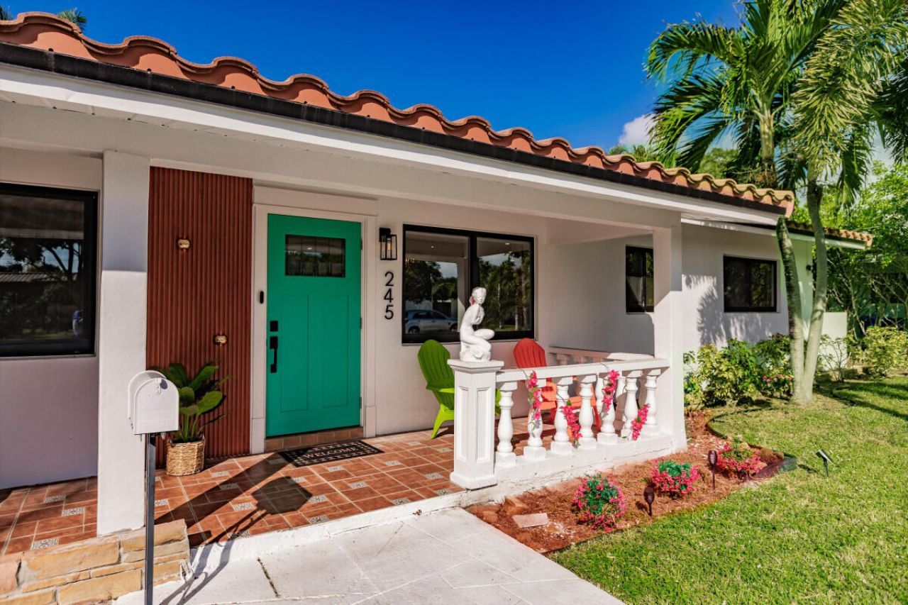 245 N Tradewinds Avenue, Lauderdale by the Sea, FL 33308 Photo