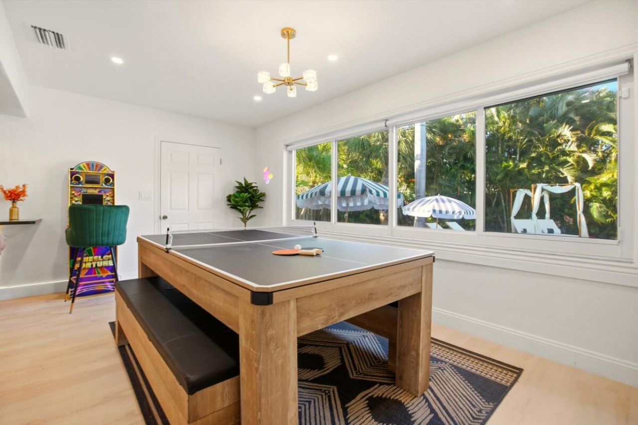 245 N Tradewinds Avenue, Lauderdale by the Sea, FL 33308 Photo
