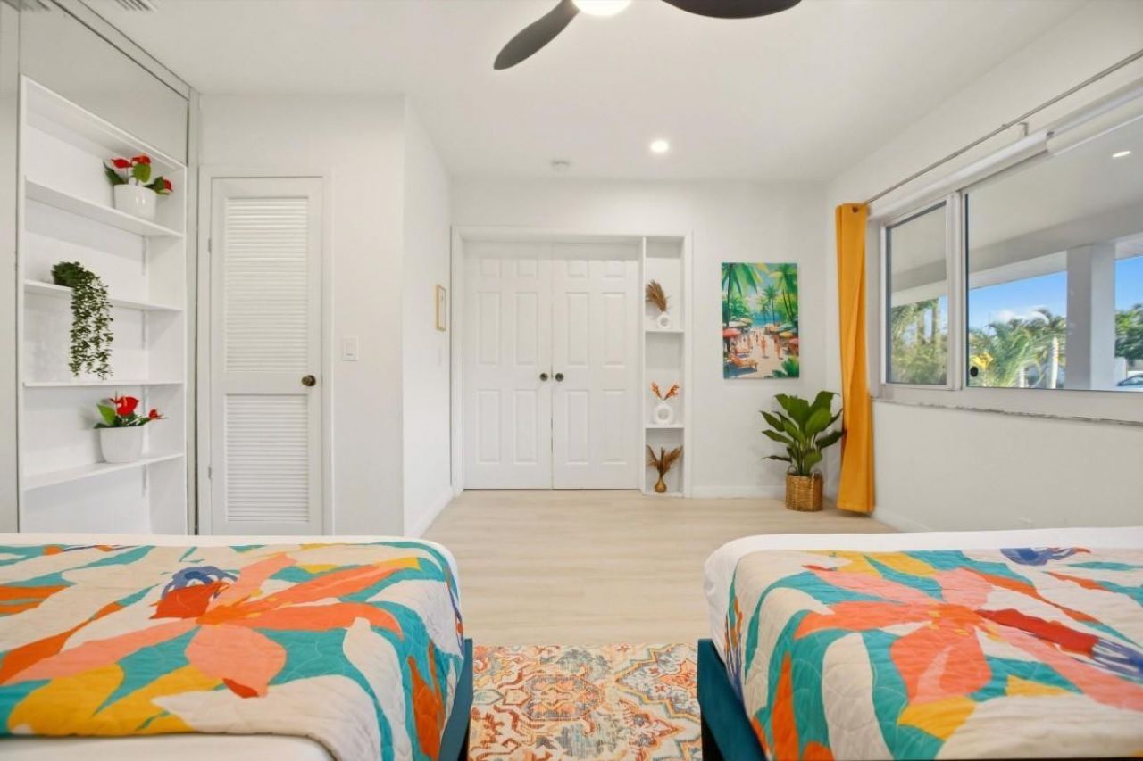 245 N Tradewinds Avenue, Lauderdale by the Sea, FL 33308 Photo