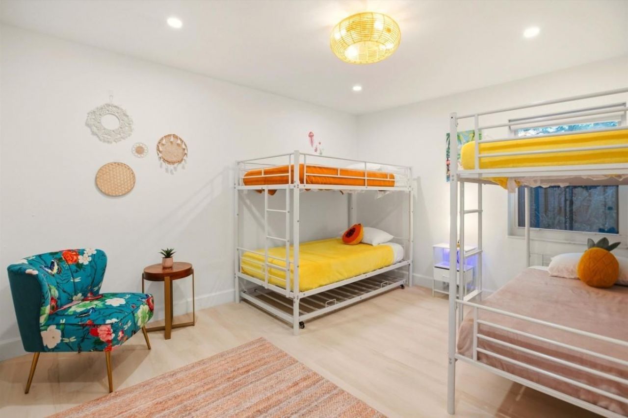 245 N Tradewinds Avenue, Lauderdale by the Sea, FL 33308 Photo